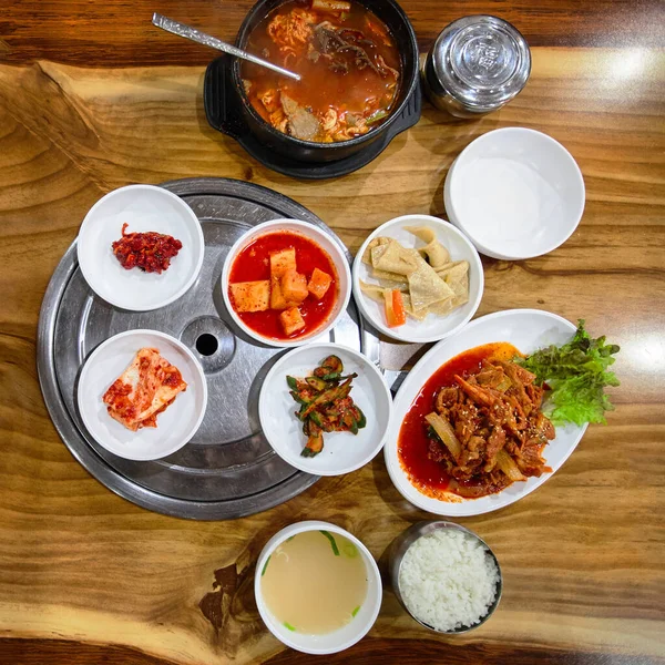 韓国料理のセットトップビュー — ストック写真