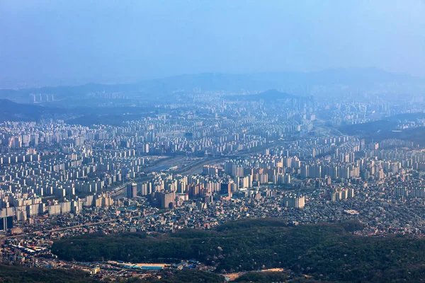 서울에서 부산 국립 공원에 있는 재봉 봉 봉 봉 봉 봉 봉 봉 봉 봉 봉 봉 봉에서 바라본 사진 — 스톡 사진