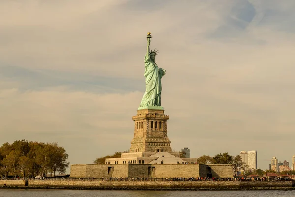 Estatua Libertad Dedicada Octubre 1886 Uno Los Iconos Más Famosos — Foto de Stock