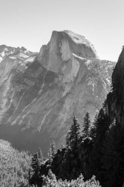4 mil iz, Yosemite Milli Parkı hiking ise yarım kubbe kez bakıldı