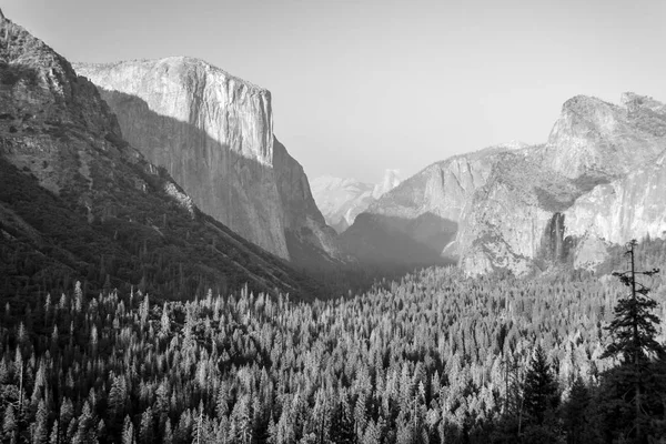 Panoramiczny Widok Yosemite Dolina Widokowy Widok Tunelu — Zdjęcie stockowe