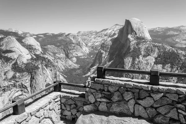 Glacier Point Yosemite National Park Biedt Een Adembenemend Uitzicht Vallei — Stockfoto