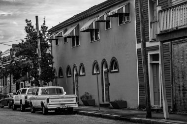 New Orleans olduğunu (diğer şeyler arasında) mimarisi için birden fazla etkileri bu resimde örneği ile