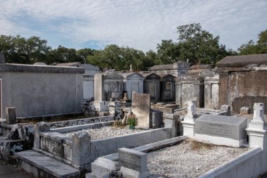 Lafayette mezarlığı yok 1 New Orleans (ABD) 1833 yılında finanse edildi ve hala kullanımda
