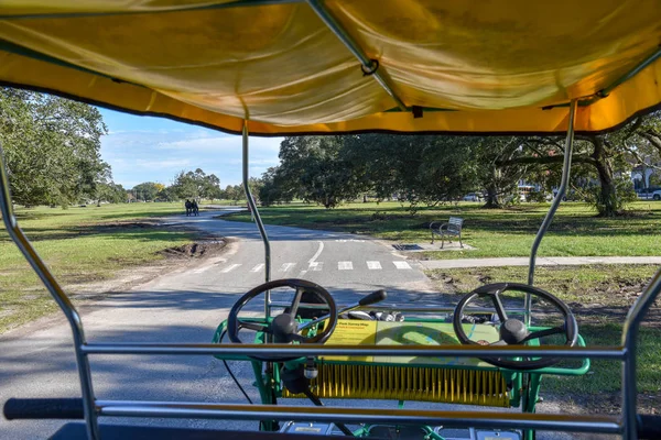 Radfahren Neuen Orleanischen Stadtpark — Stockfoto