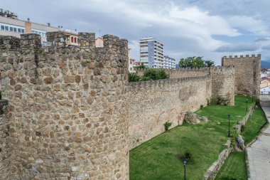 Plasencia (İspanya) duvarına 1197 içinde 9 ay içinde inşa edildi.
