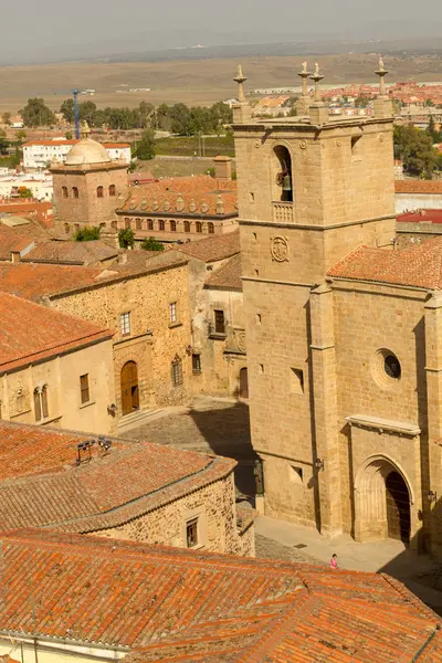 Caceres şehir merkezinin üzerinden Kilisesi St Francis Xavier sayısı