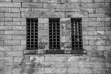 Cezaevinde çubuklu pencereler
