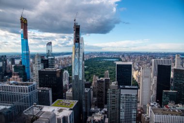 Manhattan şehir merkezinin tepesinden Kuzey'e bakmak (Nyc, Abd)