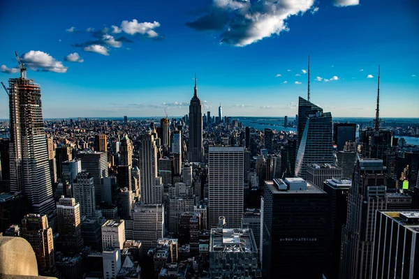 Guardando a sud dalla cima del centro di Manhattan (NYC, USA ) — Foto Stock