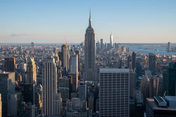 Guardando a sud dalla cima del centro di Manhattan (NYC, USA ) — Foto Stock