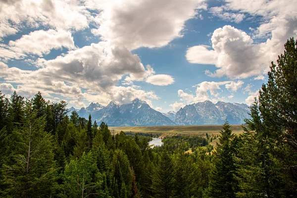 Grand Teton catena montuosa da un punto di vista — Foto Stock