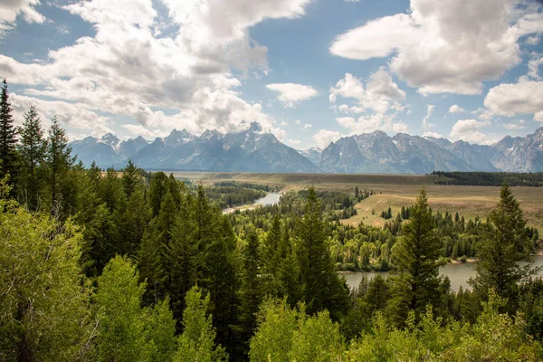 Grand Teton catena montuosa da un punto di vista — Foto Stock