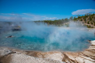 Yellowstone Ulusal Parkı 'ndaki Excelsior Gayzer Krateri