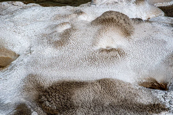 Característica geotérmica en la antigua zona de los fieles en Yellowstone National — Foto de Stock