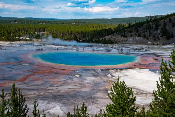 Grand Prismatic Spring in Yellowstone National Park (USA)