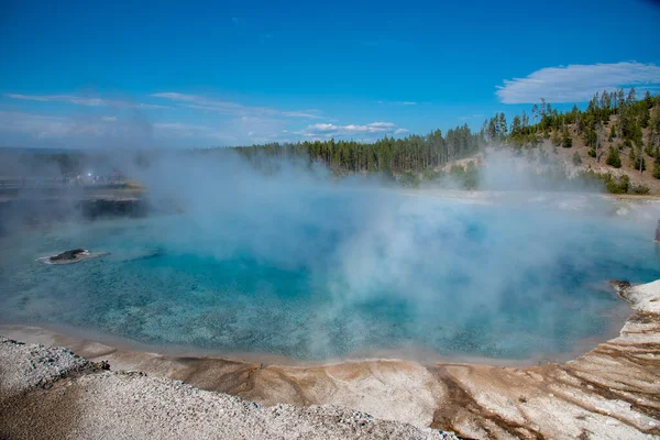 Excelsior Geyser Crater in Yellowstone national park — Stock Photo, Image