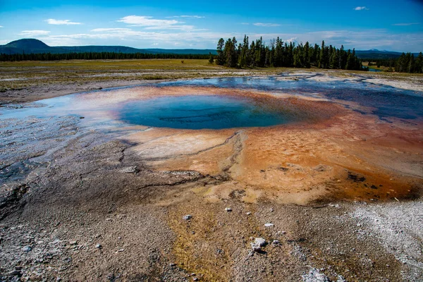 Piscine d'opale dans le parc national Yellowstone — Photo