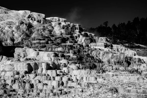 Minerva Terraces a travertin betétek — Stock Fotó