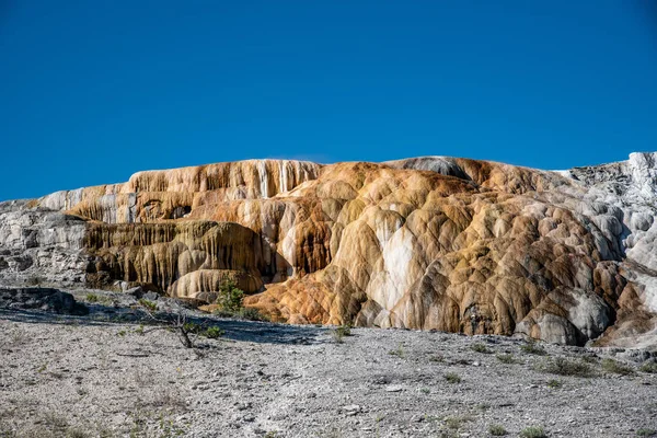 Terraços Minerva com seus depósitos de travertino — Fotografia de Stock