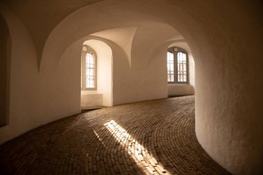 Kopenhag 'daki yuvarlak kulede (DK) -14 Şubat 2020 - Binicilik merdiveni (DK))