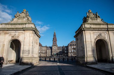 Christiansborg Sarayı, bir ülkenin üç şubesini barındıran dünyadaki tek binadır.