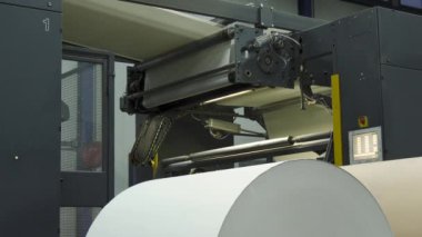 Kağıt baskı fabrikasının yakın çekim görüntüleri