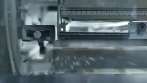 Närbilder Kuvert Som Tillverkar Fabrik — Stockvideo
