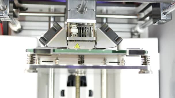 3Dプリンタで新しい印刷技術のプロセスのクローズアップ映像 — ストック動画