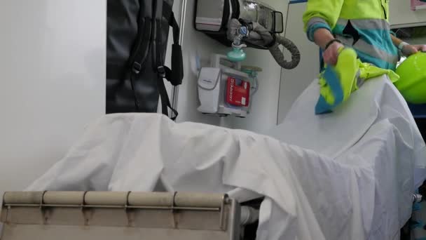 ภาพใกล ดของรถพยาบาลในเนเธอร แลนด — วีดีโอสต็อก