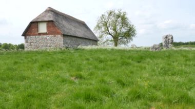 Avebury 'de taş çember, Neolitik Henge anıtı ve Unesco Dünya Mirası alanı, Wiltshire İngiltere