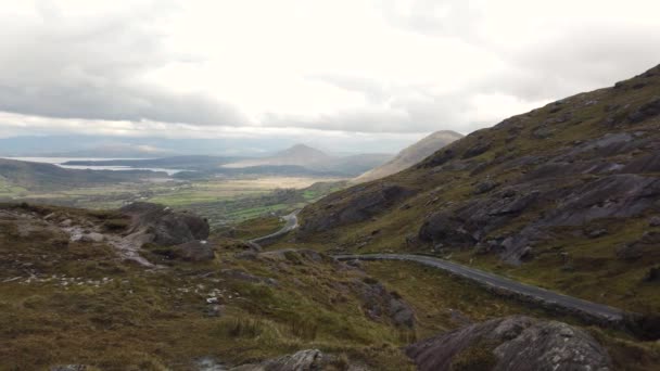 Healy Pass Άποψη Στην Ιρλανδία Κοντά Στο Δαχτυλίδι Του Kerry — Αρχείο Βίντεο