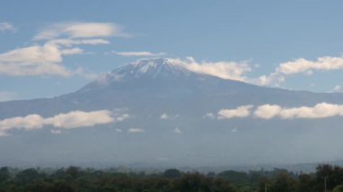 Tanzanya 'daki Kilimanjaro Dağı' nın manzaralı görüntüleri