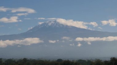 Tanzanya 'daki Kilimanjaro Dağı' nın manzaralı görüntüleri