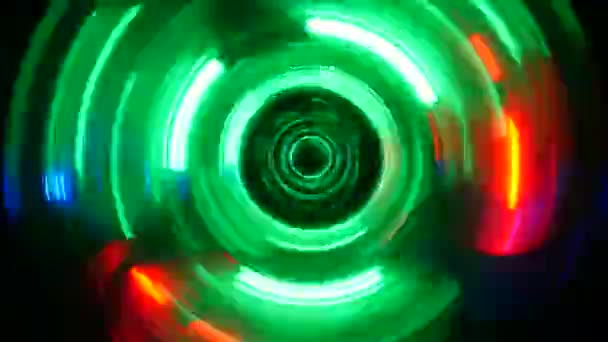 蓝色和红色Led灯在黑暗中旋转的Fidget纺纱机 — 图库视频影像