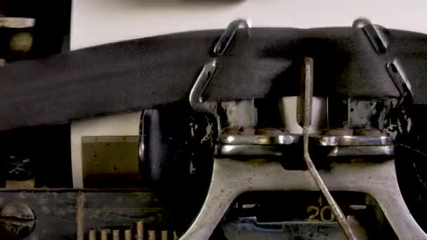 Skriva Ord Vintage Skrivmaskin — Stockvideo