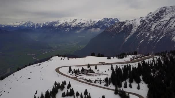 Sceniska Flygbilder Alpernas Berg — Stockvideo