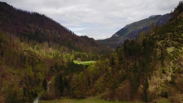 Imagens Aéreas Cênicas Das Montanhas Dos Alpes — Vídeo de Stock