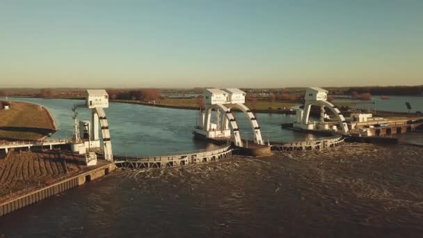 Hollanda Amerongen Yakınlarında Kilitlenme Weir Kompleksi — Stok video