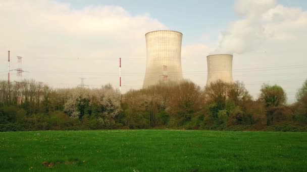 Kerncentrale Kerncentrale Een Thermische Centrale Waarin Warmtebron Een Kernreactor — Stockvideo