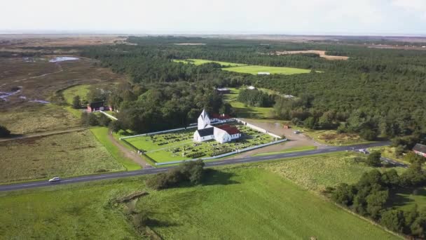 Aérea Iglesia San Clemens Isla Romo Mar Ancho Danés — Vídeos de Stock