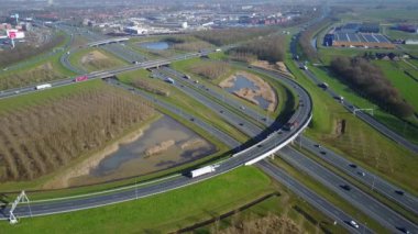 Hollanda 'da otoyol kavşağı meşgul A2 ve A27 otoyolu