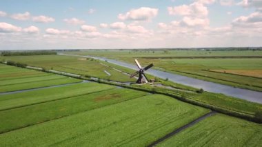 Hollanda Kinderdijk Hollanda 'daki Hollanda Yel Değirmeni' nin hava görüntüleri