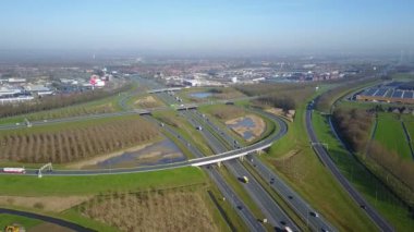 Hollanda 'da otoyol kavşağı meşgul A2 ve A27 otoyolu
