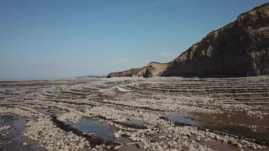 Kilve Sahili, Bristol Kanalı 'ndaki Jurassic Sahili' yle ünlüdür.