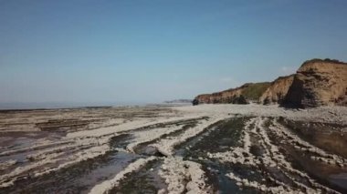 Kilve Sahili, Bristol Kanalı 'ndaki Jurassic Sahili' yle ünlüdür.