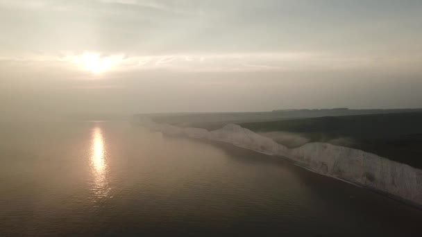 Seven Sisters est une série de falaises de craie de la Manche