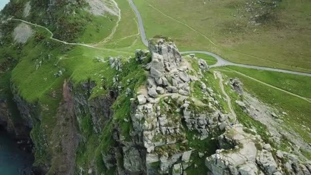 Aérea Valley Rocks Norte Devon Inglaterra Oeste Aldea Lynton — Vídeos de Stock