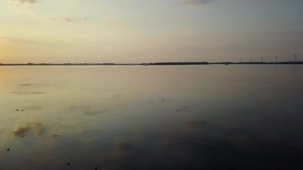 Мальовничі Кадри Красивого Озера Заході Сонця — стокове відео