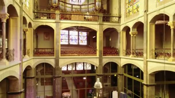 Bilder Från Den Vackra Katolska Kyrkan Koepelkerk Med Orgel Hoorn — Stockvideo